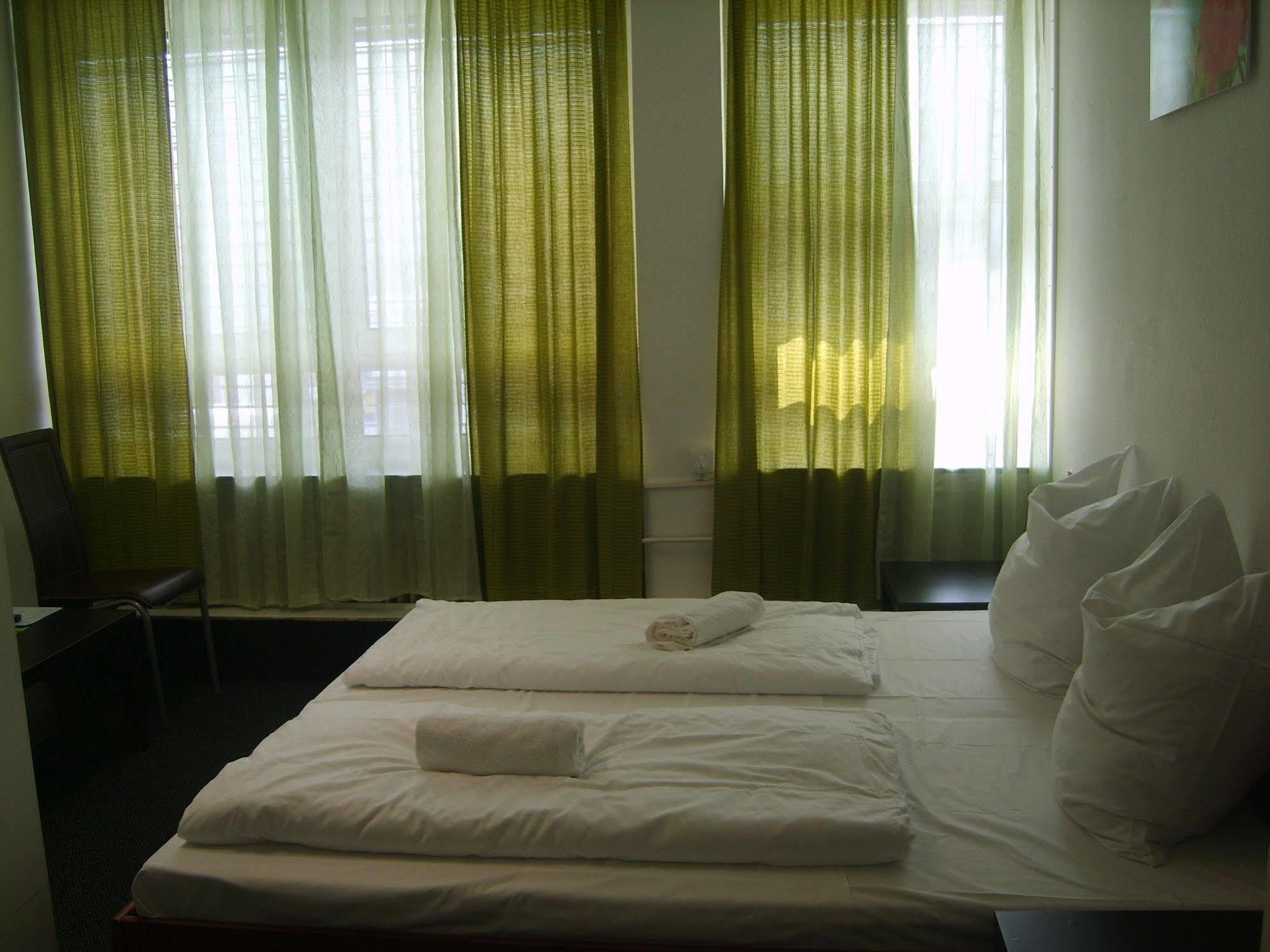 Hotel Wandsbek ฮัมบูร์ก ภายนอก รูปภาพ